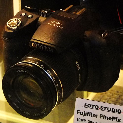 Fujifilm FinePix HS10 product image