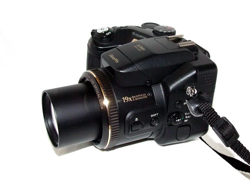 Fujifilm FinePix S7000 product image