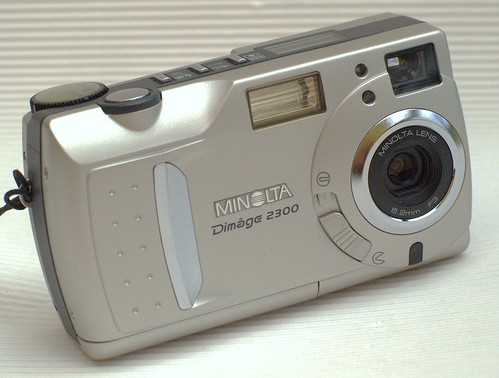 Minolta DiMAGE 2300 product image