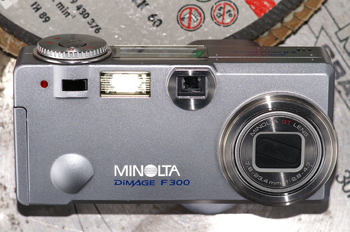 Minolta DiMAGE F300 product image